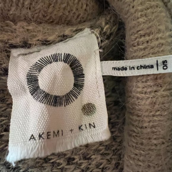 Akemi and Kin Women's One Size Cheetah Print Eyelash Open Cardigan - Picture 6 of 7